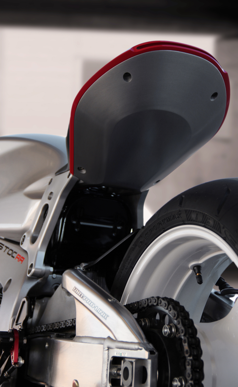 Illustration for article titled This Kit Will Transform Your Honda CBR Into A Sci-Fi Street Fighter